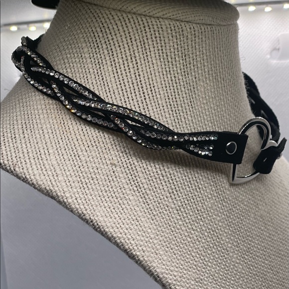 Leather bracelet or choker with heart charm and rhinestones. - Picture 3 of 10